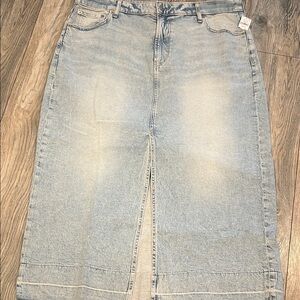 GAP Classic Denim Skirt in Light Blue